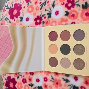Beauty Bakerie Breakfast in Bed Eyeshadow Palette